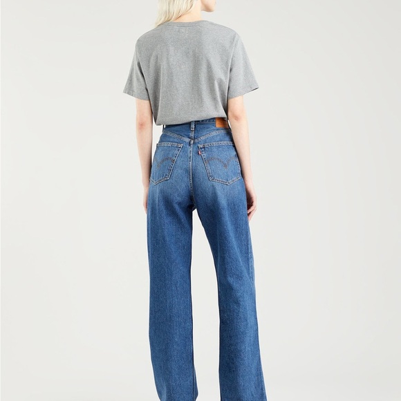 Sold Out Levi’s Iconic High Loose Jeans. Size W29, L31. - Picture 2 of 12